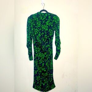 Who What Wear - Black & Green Floral Ruched Dress